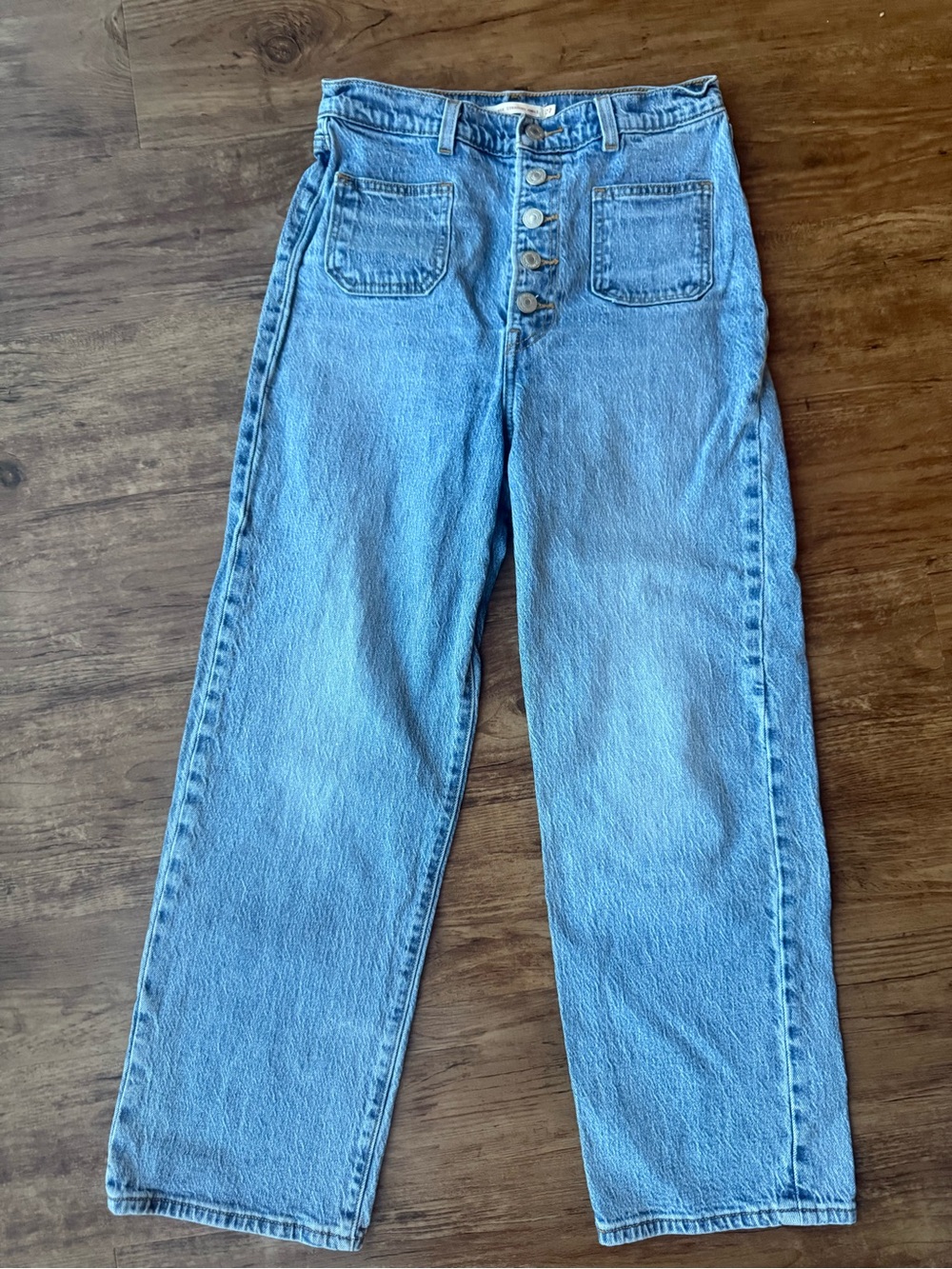 Levi’s ribcage straight ankle Jean